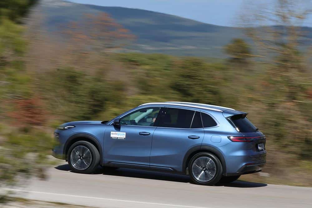 https://autogreeknews.gr/wp-content/uploads/2026/03/Geely-Starray-EM-i-9.jpg
