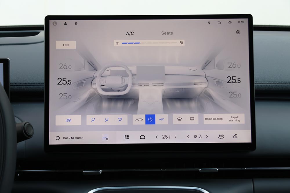 https://autogreeknews.gr/wp-content/uploads/2026/03/Geely-Starray-EM-i-interior-8.jpg