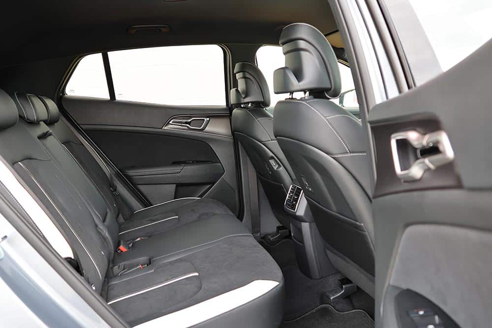 https://autogreeknews.gr/wp-content/uploads/2026/03/Kia-Sportage-MY26-interior-9.jpg