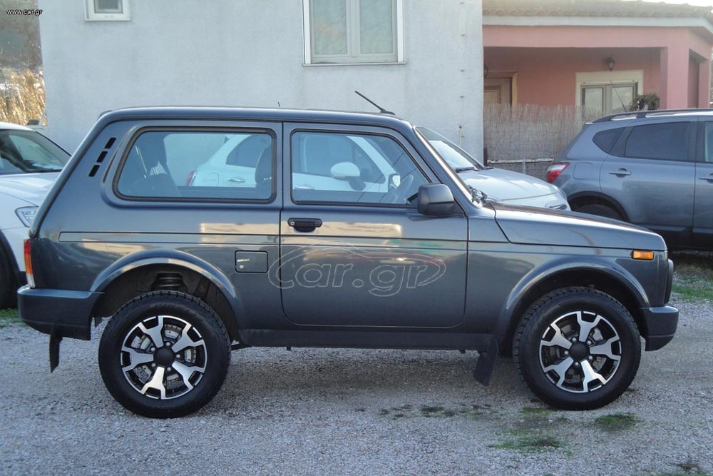 https://autogreeknews.gr/wp-content/uploads/2026/03/Lada-Niva-Legend-Urban-2.jpg