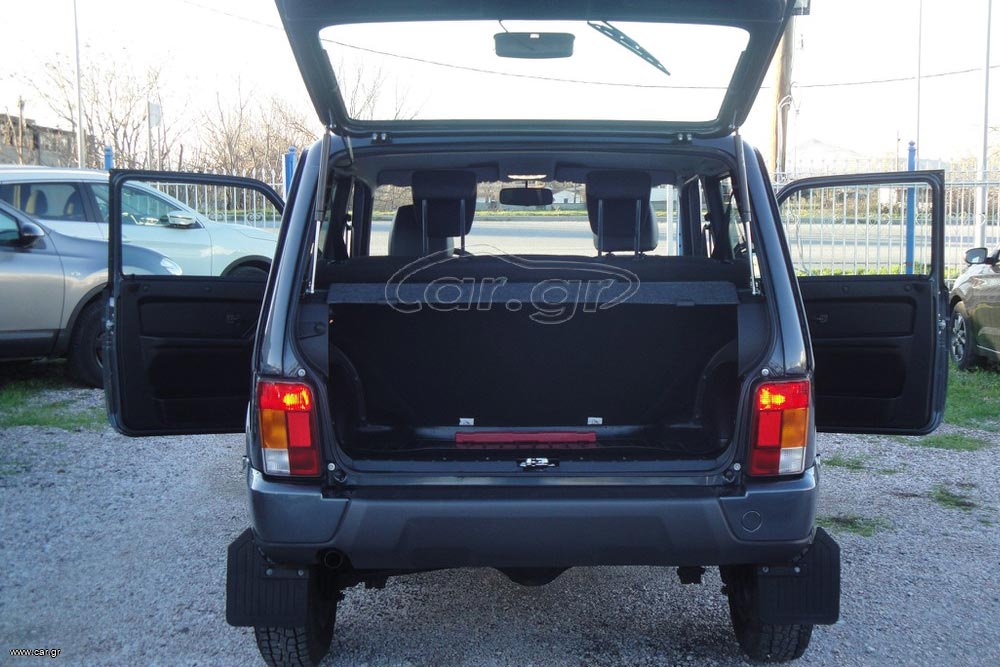 https://autogreeknews.gr/wp-content/uploads/2026/03/Lada-Niva-Legend-Urban-5.jpg