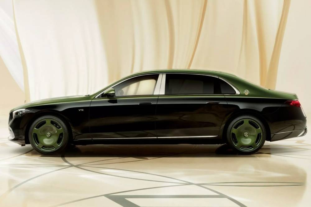 https://autogreeknews.gr/wp-content/uploads/2026/03/Mercedes-Maybach-S680-V12-Edition-Japan-2-2048x110-1.jpg