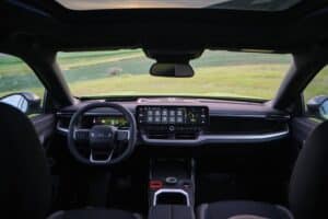 NewJeepCompass_int_0066 (1)