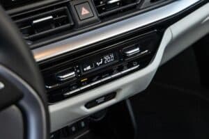 Suzuki Swift new interior (4)