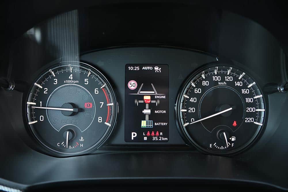 https://autogreeknews.gr/wp-content/uploads/2026/03/Suzuki-Vitara-1.4-110-hp-6AT-4WD-9.jpg