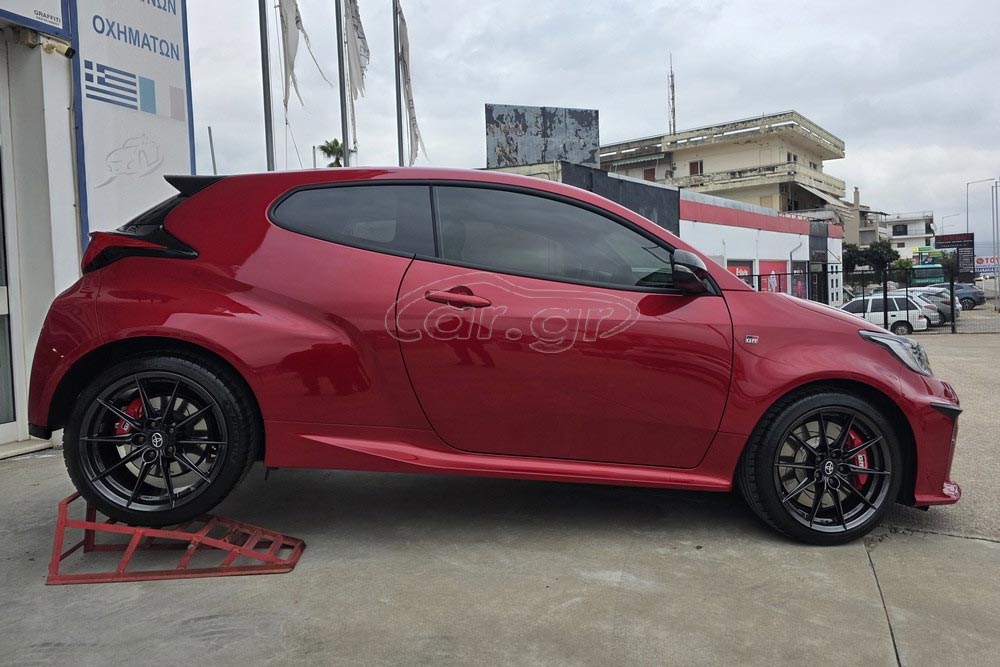 https://autogreeknews.gr/wp-content/uploads/2026/03/Toyota-GR-Yaris-WRC-Special-Edition-4.jpg