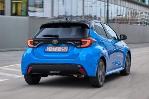 Toyota-Yaris-2024-(9)