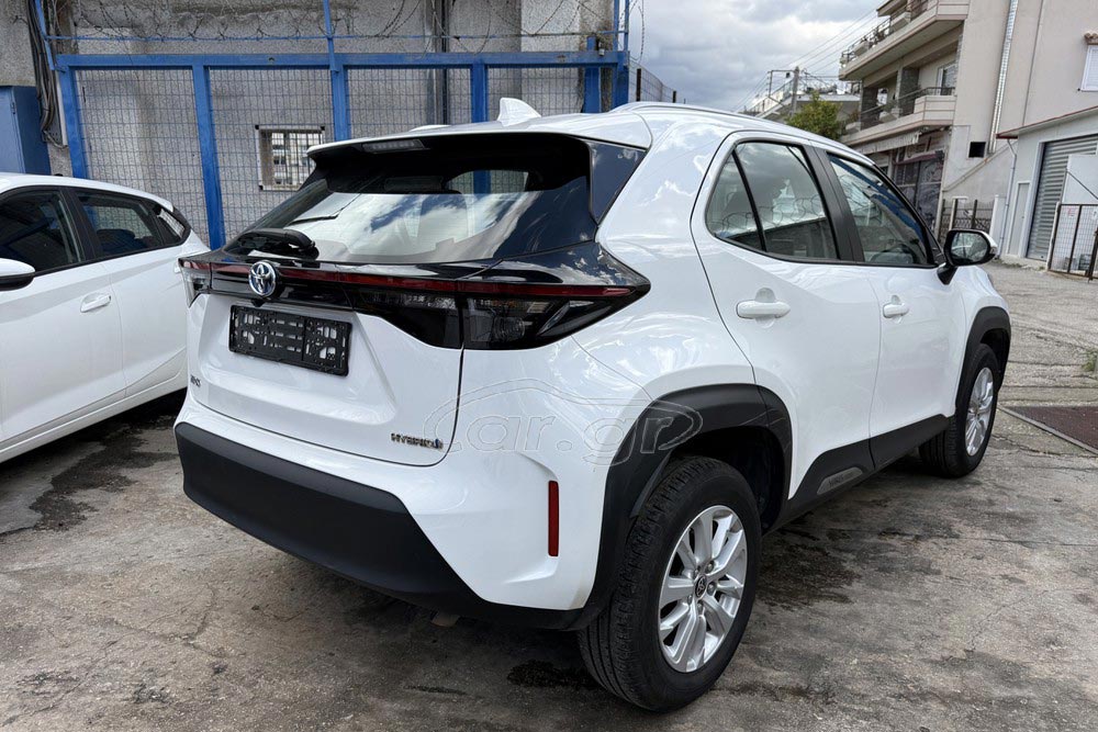 https://autogreeknews.gr/wp-content/uploads/2026/03/Toyota-Yaris-Cross-2021-5.jpg