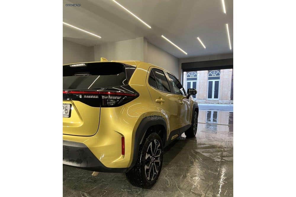 https://autogreeknews.gr/wp-content/uploads/2026/03/Toyota-Yaris-Cross-2023-3.jpg