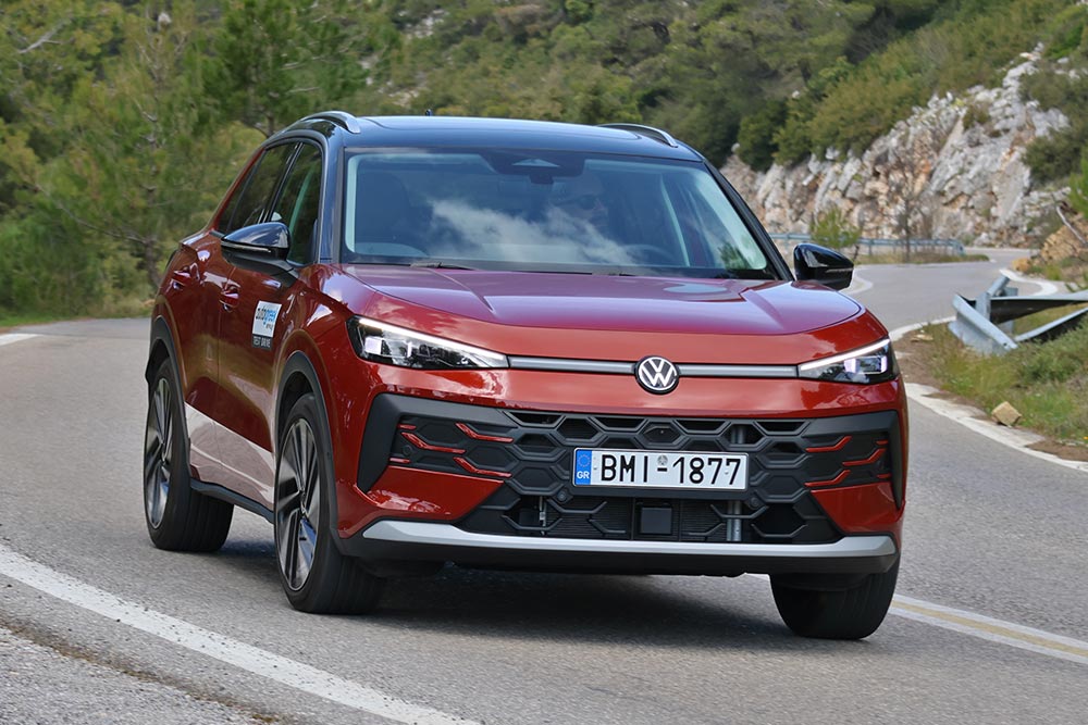 https://autogreeknews.gr/wp-content/uploads/2026/03/VW-T-Roc-2026-14.jpg