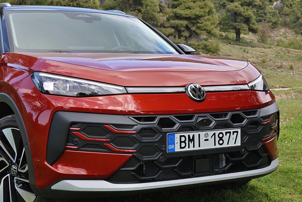 https://autogreeknews.gr/wp-content/uploads/2026/03/VW-T-Roc-2026-16.jpg