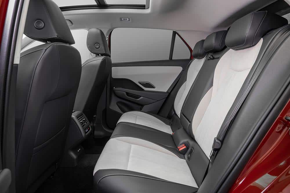 https://autogreeknews.gr/wp-content/uploads/2026/03/VW-T-Roc-2026-interior-23-1.jpg