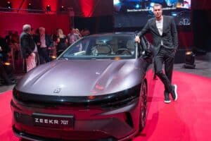 Πάτησε στην Ελλάδα το εντυπωσιακό Zeekr 7GT