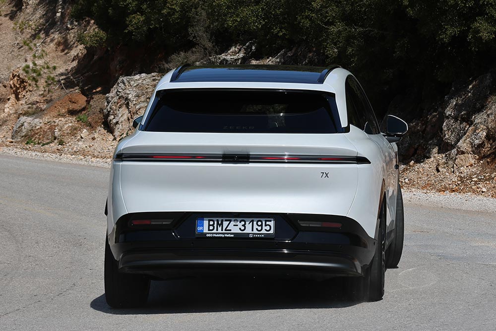 https://autogreeknews.gr/wp-content/uploads/2026/03/Zeekr-7X-19.jpg