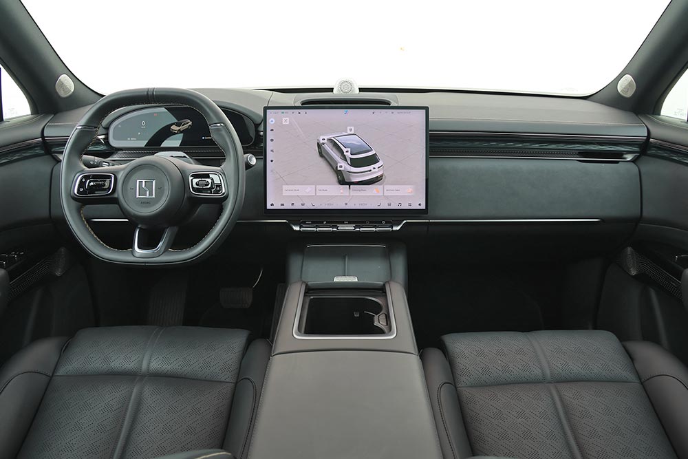 https://autogreeknews.gr/wp-content/uploads/2026/03/Zeekr-7X-interior-1.jpg
