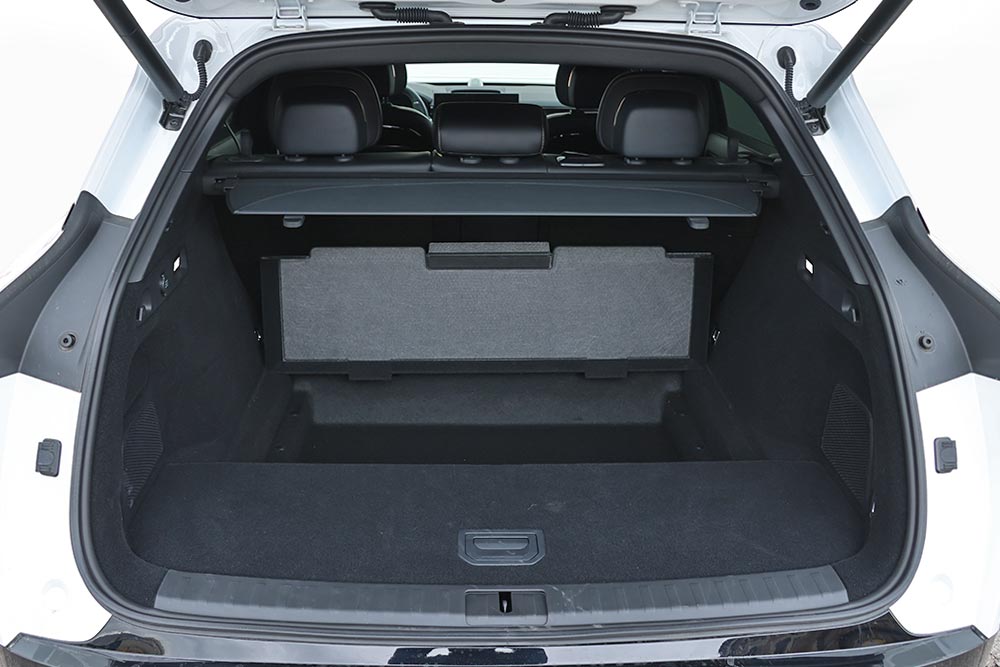 https://autogreeknews.gr/wp-content/uploads/2026/03/Zeekr-7X-interior-20.jpg