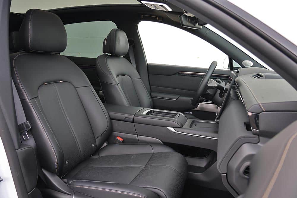 https://autogreeknews.gr/wp-content/uploads/2026/03/Zeekr-7X-interior-24.jpg