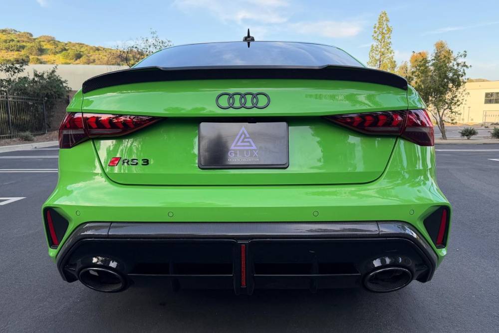 https://autogreeknews.gr/wp-content/uploads/2026/03/aerosmiths-drummer-audi-rs-3-sedan-3.jpg
