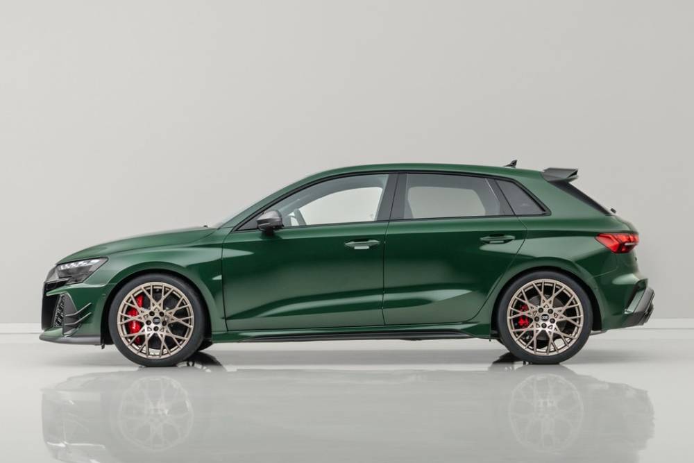 https://autogreeknews.gr/wp-content/uploads/2026/03/audi-rs-3-competition-limited-10.jpg