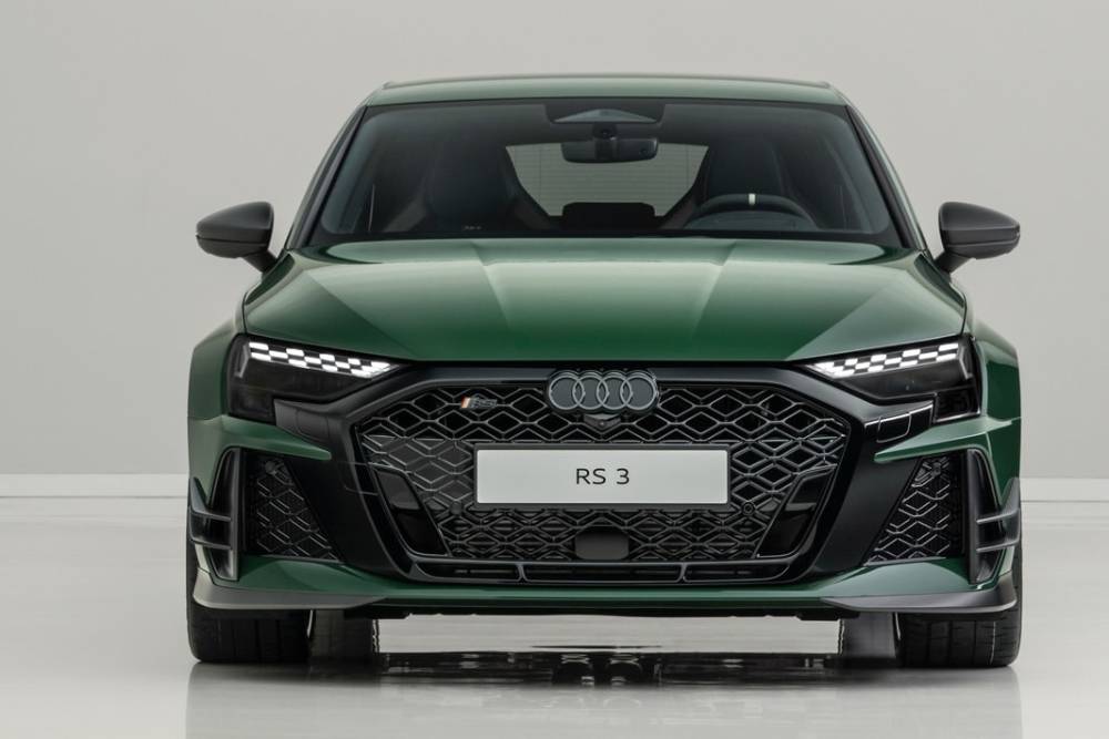 https://autogreeknews.gr/wp-content/uploads/2026/03/audi-rs-3-competition-limited-12.jpg