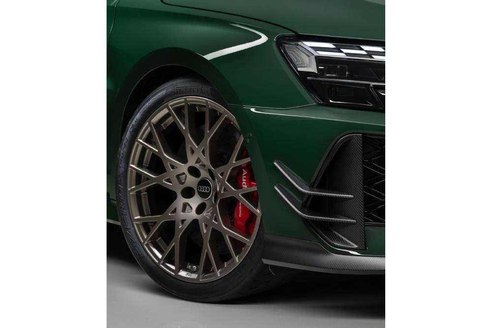 https://autogreeknews.gr/wp-content/uploads/2026/03/audi-rs-3-competition-limited-9.jpg