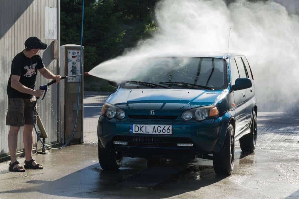 https://autogreeknews.gr/wp-content/uploads/2026/03/car-wash-08.jpg