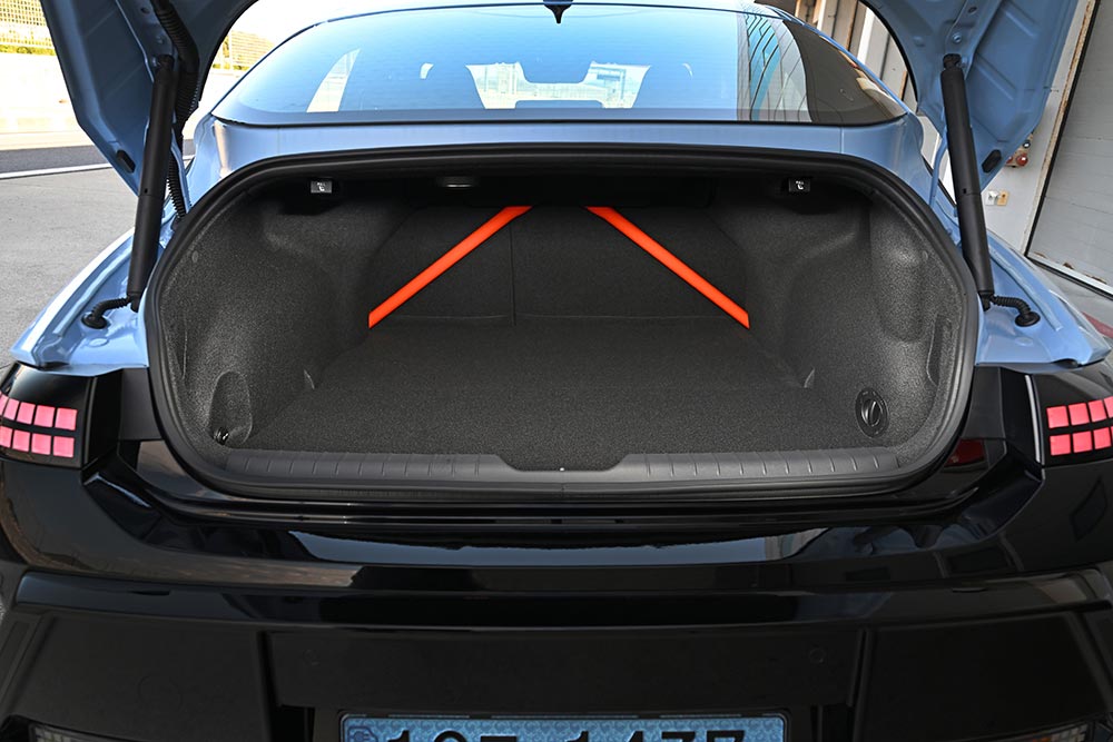 https://autogreeknews.gr/wp-content/uploads/2026/03/hyundai-ioniq-6-n-10.jpg
