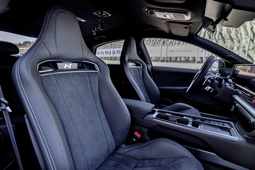 https://autogreeknews.gr/wp-content/uploads/2026/03/hyundai-ioniq-6-n-9.jpg