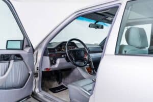 jerry-seinfeld-s-former-mercedes-benz-500e (6)