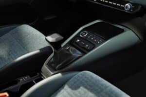 kia-stonic-my26-baseline-interior-print-3600×2400-2