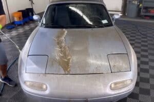 Mazda MX-5 άλλαξε χρώμα μετά από πλύσιμο (+video)