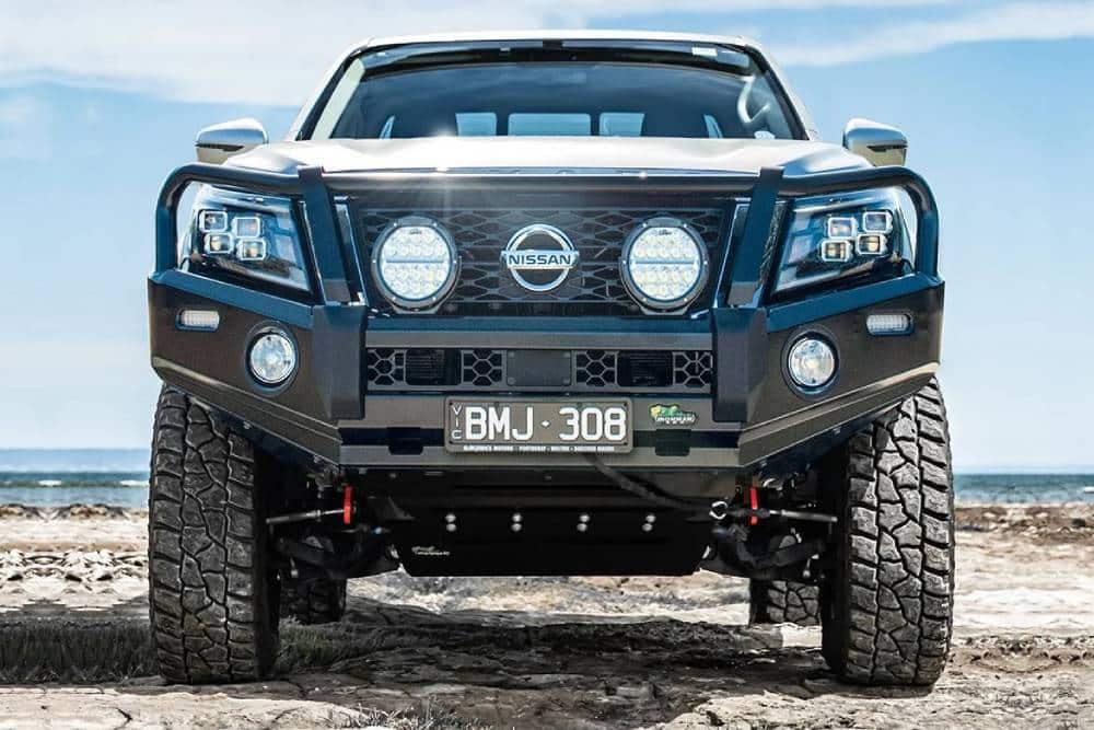 https://autogreeknews.gr/wp-content/uploads/2026/03/nissan-navara-arb-03.jpg