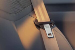 Η Volvo επανεφευρίσκει τη ζώνη ασφαλείας (+videos)