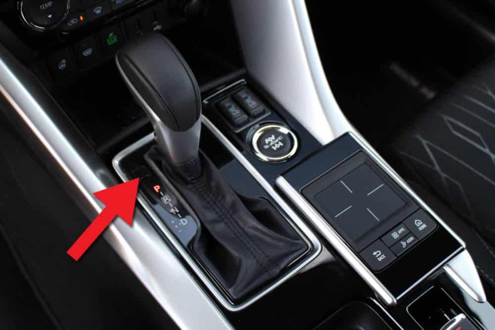 https://autogreeknews.gr/wp-content/uploads/2026/03/shift-lock.jpg