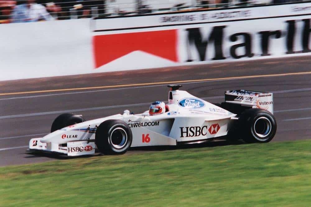 https://autogreeknews.gr/wp-content/uploads/2026/03/stewart-ford-f1-02.jpg