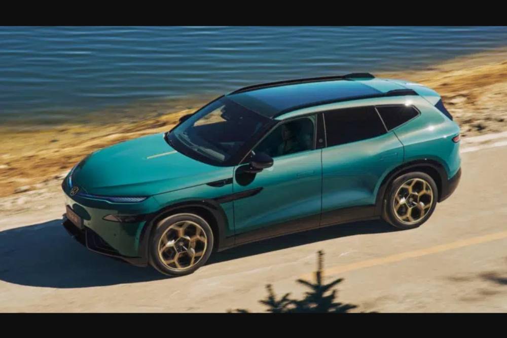https://autogreeknews.gr/wp-content/uploads/2026/03/vw-id-unyx-08.jpg