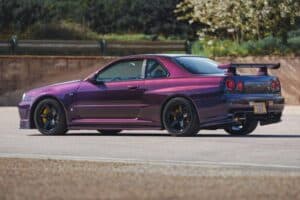 1999-nissan-skyline-gt-r (1)
