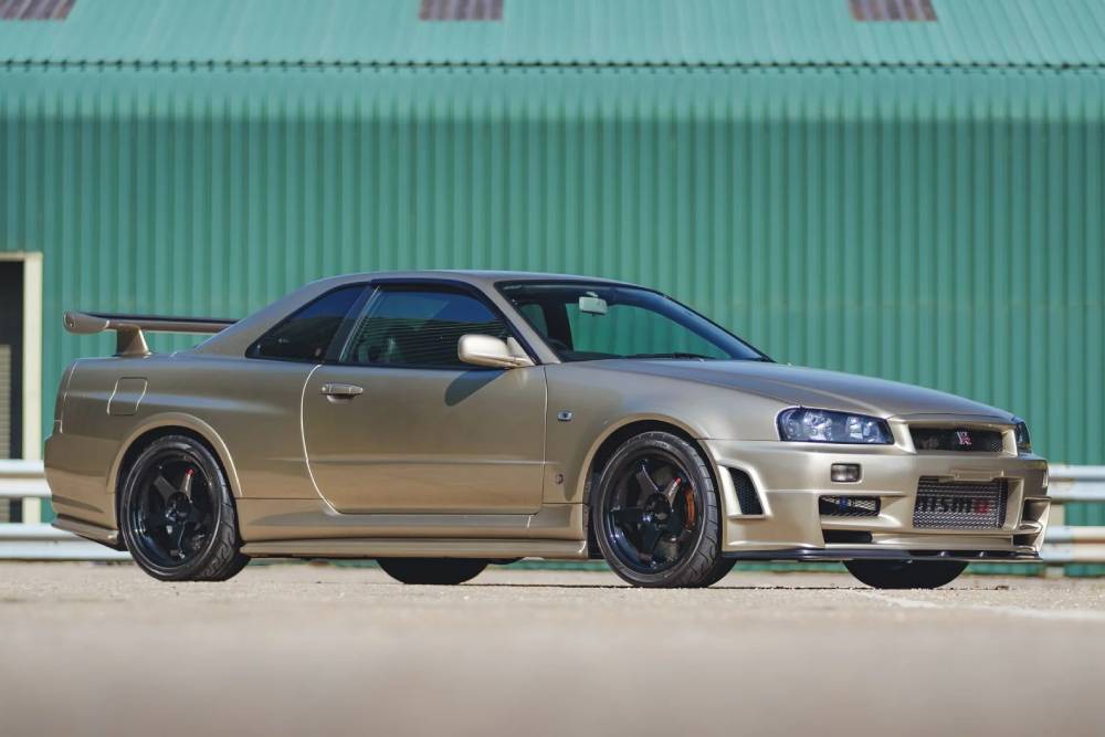 https://autogreeknews.gr/wp-content/uploads/2026/04/2001-nissan-skyline-gt-r-m-spec.jpg