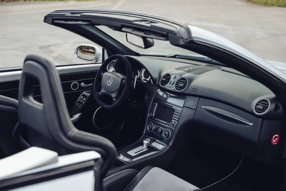 https://autogreeknews.gr/wp-content/uploads/2026/04/2006-Mercedes-CLK-DTM-AMG-Cabriolet-13-2048x1362-1.jpg