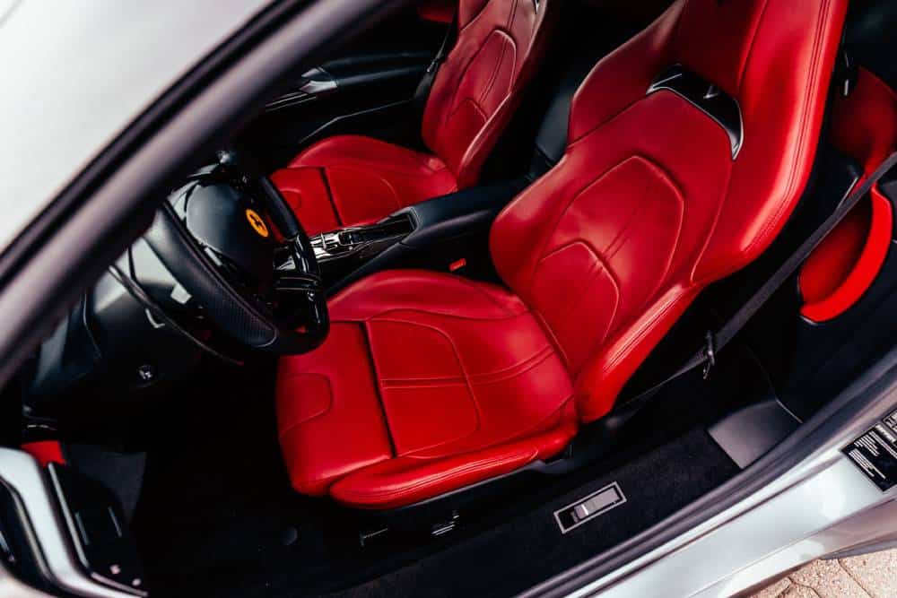 https://autogreeknews.gr/wp-content/uploads/2026/04/2022-ferrari-sf90-stradale-2.jpg