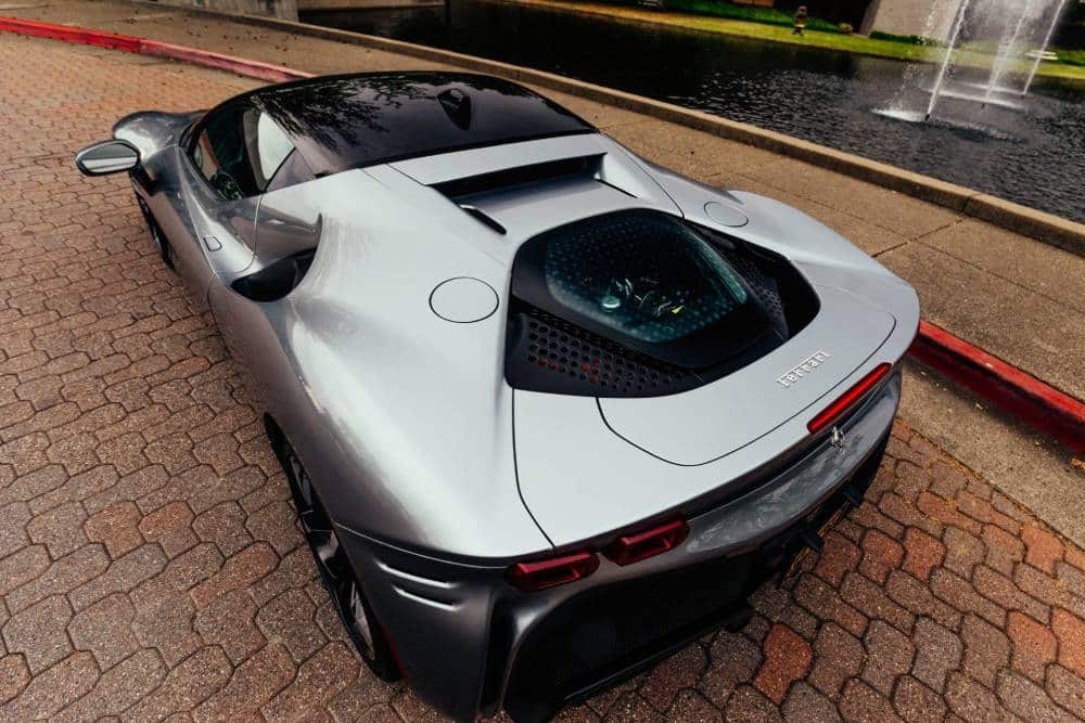 https://autogreeknews.gr/wp-content/uploads/2026/04/2022-ferrari-sf90-stradale-4.jpg