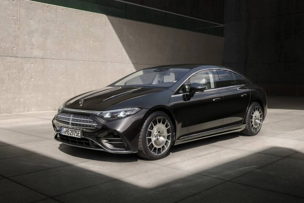 https://autogreeknews.gr/wp-content/uploads/2026/04/2026-Mercedes-EQS-New-7-2048x1366-1.jpg