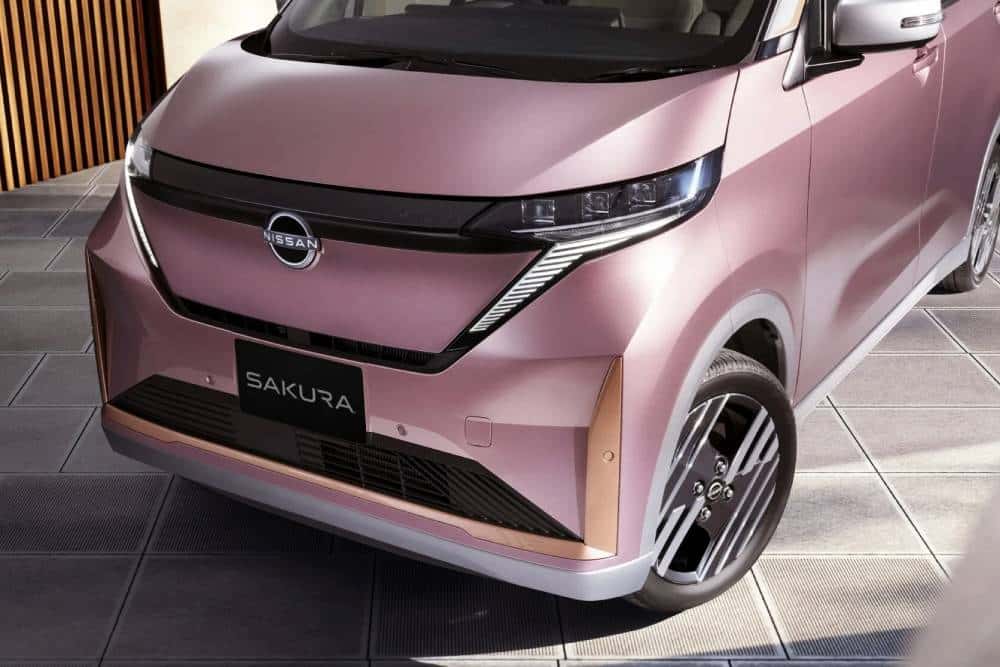 https://autogreeknews.gr/wp-content/uploads/2026/04/2026-Nissan-Sakura-EV-2-2048x1138-1.jpg