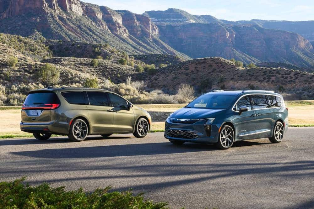 https://autogreeknews.gr/wp-content/uploads/2026/04/2026-chrysler-pacifica-14.jpg