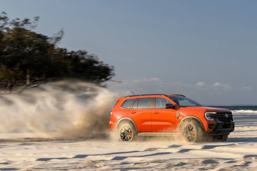 https://autogreeknews.gr/wp-content/uploads/2026/04/2026-ford-everest-wildtrak-4.jpg