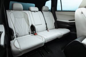 2027-VW-Atlas-SUV-CSP30-Copy-2048×1366