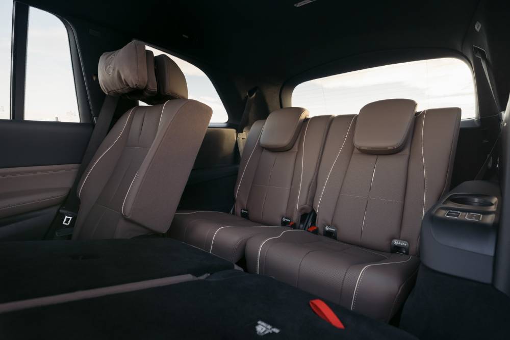 https://autogreeknews.gr/wp-content/uploads/2026/04/2027-mercedes-benz-gls-4.jpg