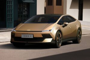 Νέο Hyundai IONIQ V βγαλμένο από ταινία φαντασίας