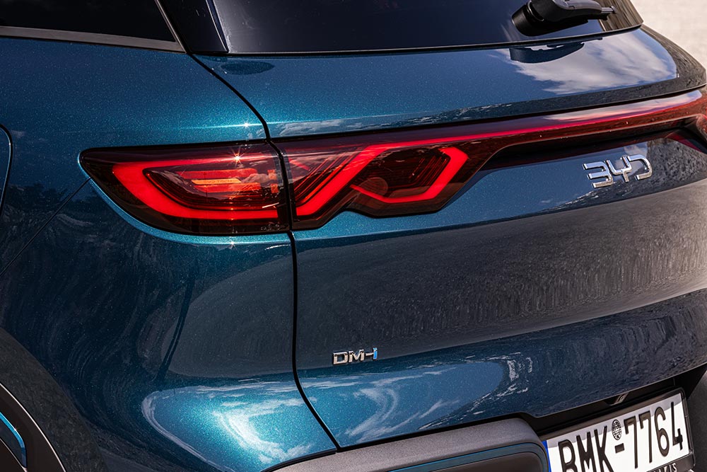 https://autogreeknews.gr/wp-content/uploads/2026/04/BYD-ATTO2-DM-i_DETAIL-1.jpg