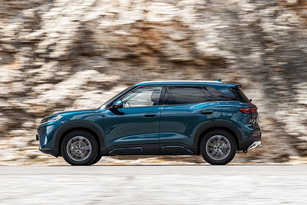 https://autogreeknews.gr/wp-content/uploads/2026/04/BYD-ATTO2-DM-i_EXTERIOR-4.jpg